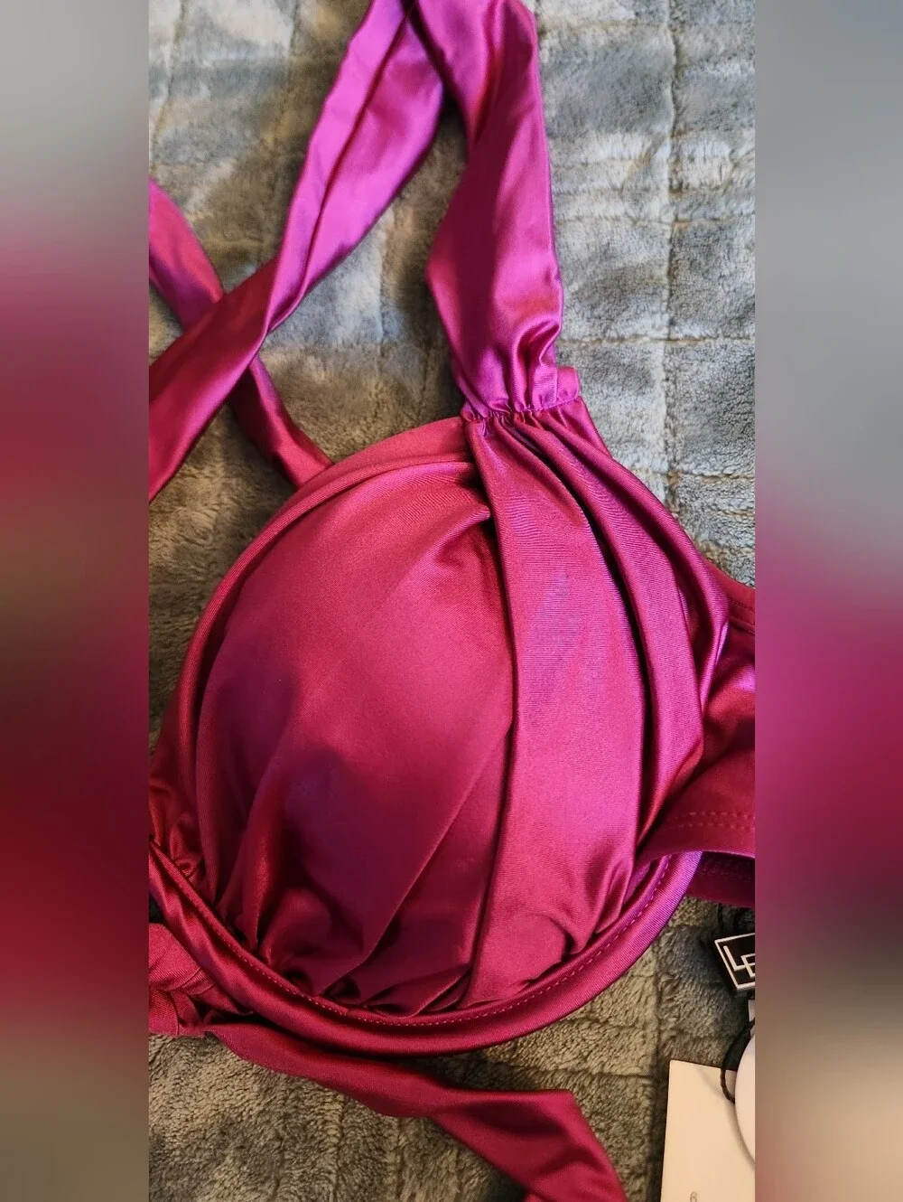 La Blanca sleek plunge